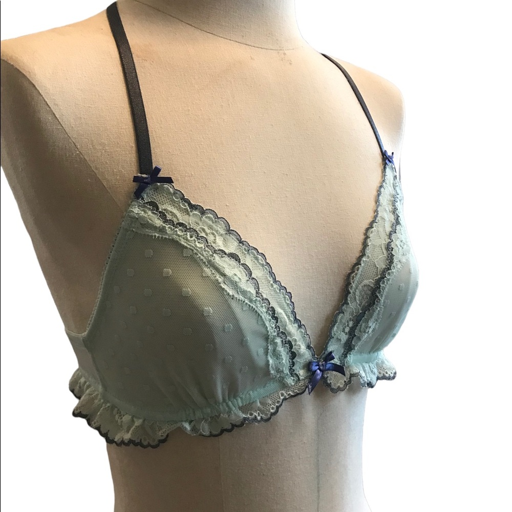 Victoria's Secret Lace Bra Medium